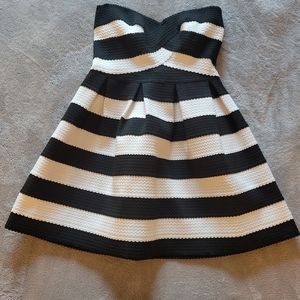 Sans Souci Black & White Strapless Short Cocktail Dress
